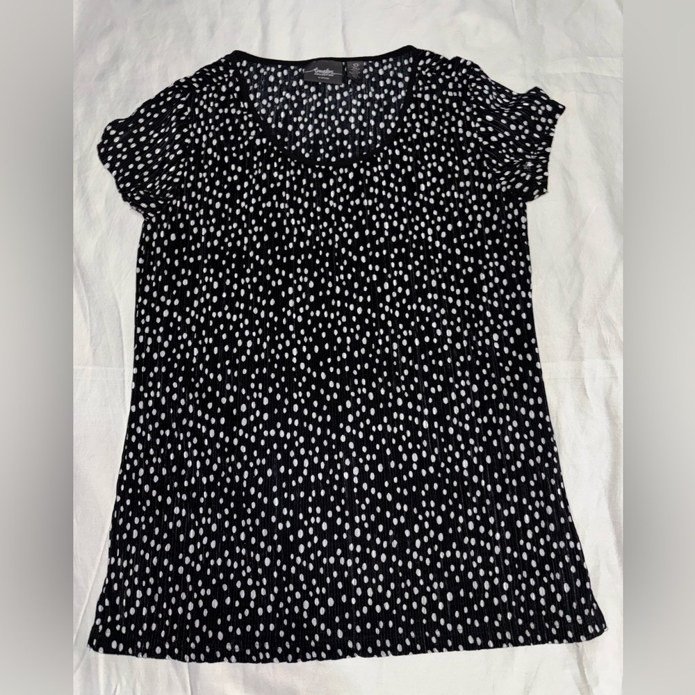 Chico's Travelers Collection Black and White Dot Top